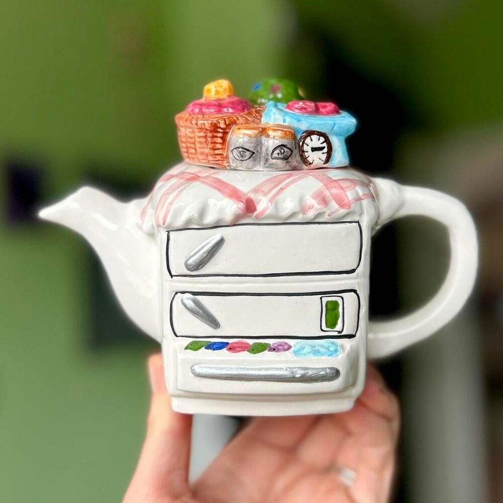 VTG Mini Retro Stove Oven 3D Sweet + Treats Teapot Cottage Accent